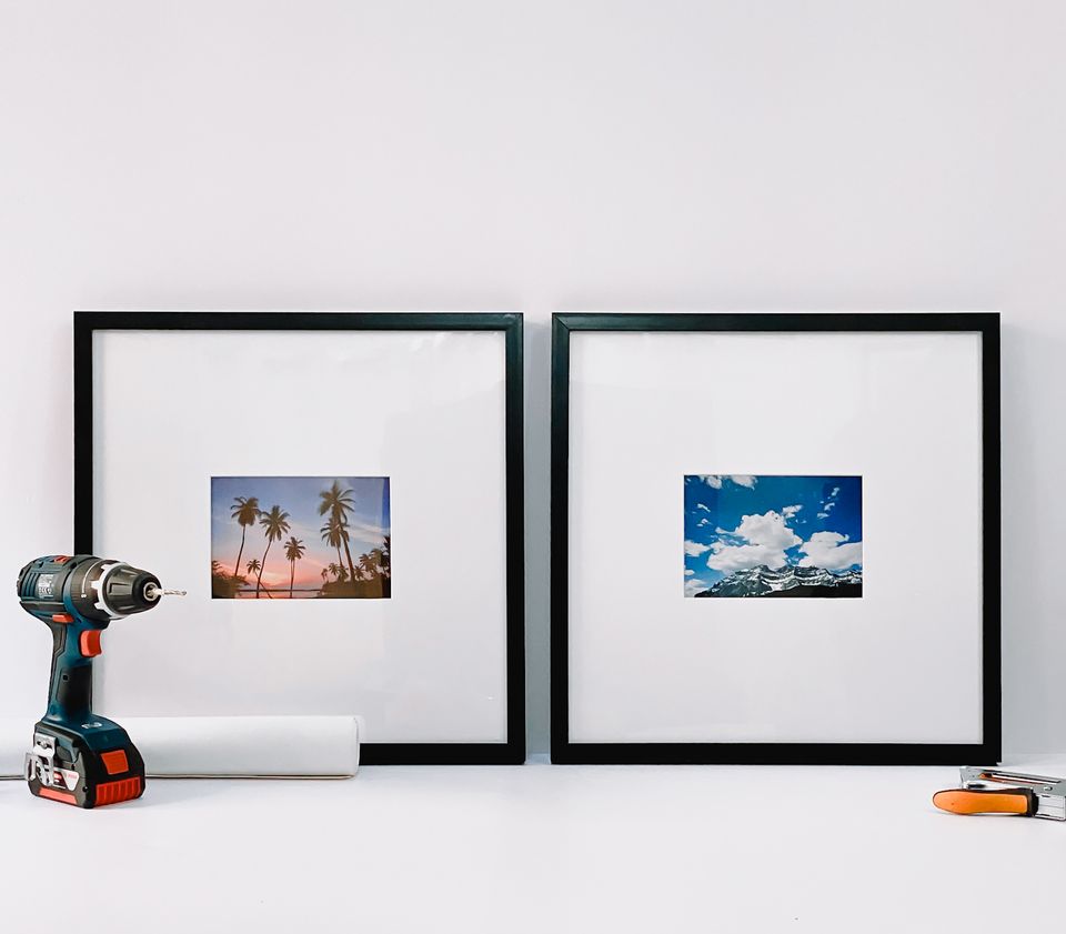 Glass vs Acrylic Which is better for your photo frames?